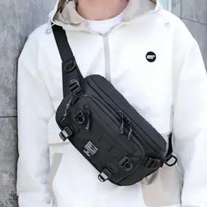 크로스백 가방 남성 힙색 슬링백 캐주얼 여행 아웃도어 (2color)