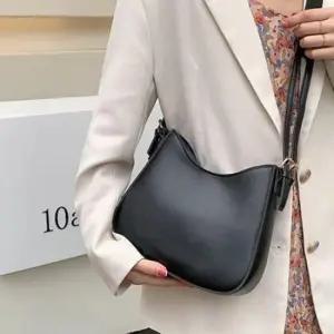 숄더백 블랙 크로스백 가죽가방 하프 레더 여자가방