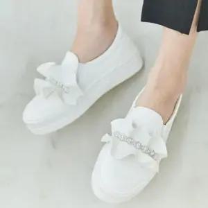 여름슬립온 여성 국산 샤링 진주큐빅장식 슬립온 단화 캐주얼화