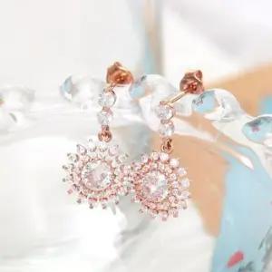 스터드귀걸이 골드필드 핀 화려한 큐빅 플라워 일자침 귀걸이 14K