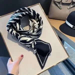 양면 니트 고리 머플러 간편한 쁘띠 숏 패션 목도리 WFGBLO5