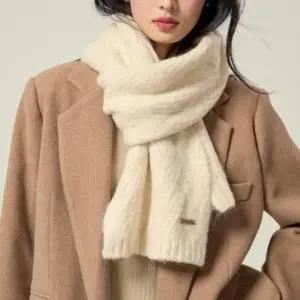 [신상오픈런]여성용 알파카 혼합 뜨개 목도리 (42240464)