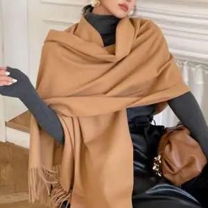 여성 겨울 스타일링 따듯한 캐시미어 숄 브라운 WFGDSN8