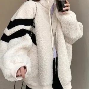 오버핏 여자점퍼 집업 겨울 털자켓 운동바람막이 무지집업 여자아우터 간절기후드 바람막이자켓 여자자켓