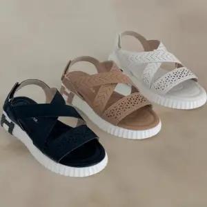 [신상오픈런]여성용 가죽 스트랩 리프 디자인 푹신 샌들 (34220246)