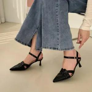 [신상오픈런]위빙샌들 뾰족코 슬링백 봄하이힐 가죽구두 (30316811)