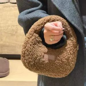 [라일리] Rly BS 뽀글이 겨울 퍼 데일리 미니 호보백 SSH