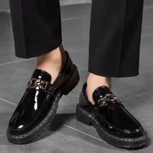 [라일리] Rly 남성 유광레더 클래식 베이직 금장 플랫로퍼