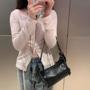 [라일리] Rly 슬림 바게트 미니 숄더백 심플 모던 데일리백 M