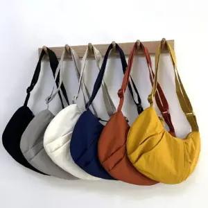 [라일리] Rly 은창)에어리 셔링 반달 호보백 크로스백 가방 숄