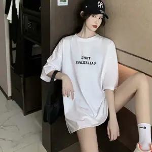 여자 영문 포인트 오버핏 스타일 여름 반팔 티셔츠 여성 U넥 라운드 반팔티 이너 기본