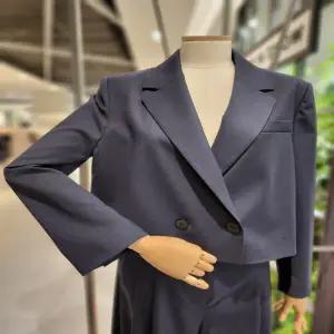 [코데즈컴바인] 투버튼 숏자켓 CIA-JK502W2