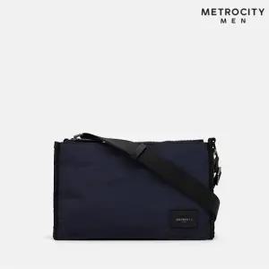 [메트로시티] 메신저백 스몰 M243PT8902Z