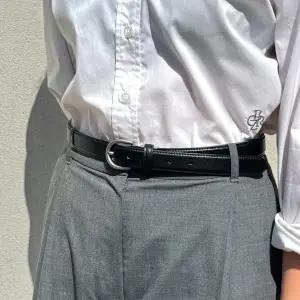 [헤지스](센텀시티점)[길이조절가능] 블랙 실버버클 소가죽 여성 벨트 24mm HJBE5E407BK