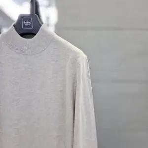 남자 반폴라 울 캐시미어 혼방 터틀넥 니트 WSAFZ4WN86A