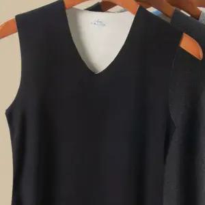 (다올)부드러운 겨울 나시 보온 민소매티 남여공용 피치기모