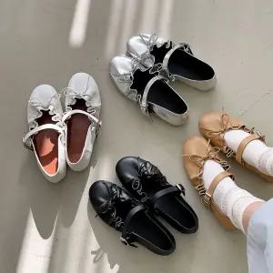 여자 메리제인 버클 발레코어 리본 가죽 플랫슈즈