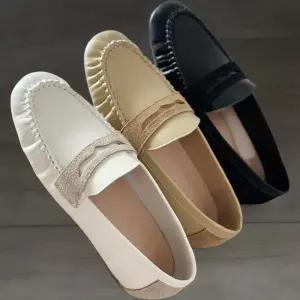 [신상오픈런]여성 클래식 스타일 가죽 플랫슈즈 낮은 굽 (34192249)