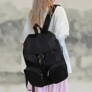 [신상오픈런]여성용 캠퍼스 백팩 포켓 버클 스트링 디자인 학생 가방 (42240630)