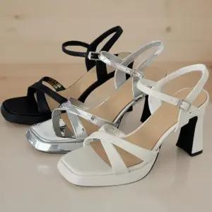 [신상오픈런]여성 미들힐 슬링백 가죽 스트랩 샌들 (33434944)