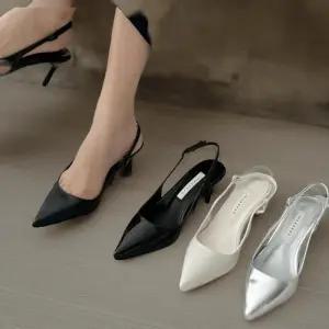 [신상오픈런]여성 기본 무지 스트랩 뾰족 구두 정장용 (33434997)