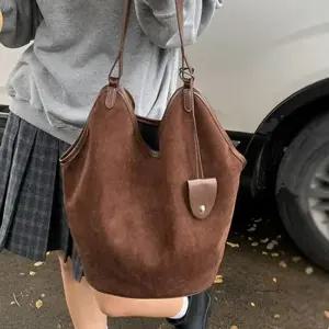 [라일리] Rly 소프트 호보 숄더백 라운드핏 데일리 감성 여성