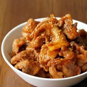 고깃집왕건 제육볶음 200g 간장 고추장 돼지불고기 두루치기 불백 반찬 도시락