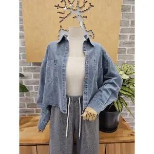 [레코브](신세계 사우스시티)데님 크롭 셔츠 (LG31F3DN501X)