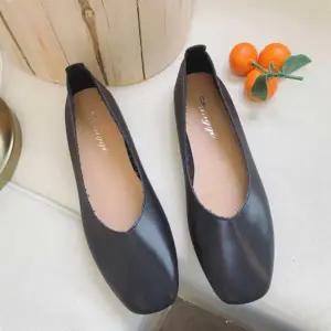 여성단화여성슈즈 발이 편한 여행 구두 신발 플렛 슈즈 여자 친구 선물 여성플랫슈즈