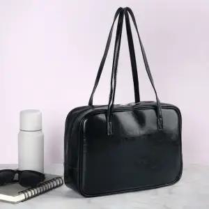 OP_M2233 숄더백 숄더백 올리비아팝