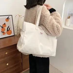 베이직 심플 패치 디자인 스퀘어 숄더백 Bbl4+5SEo