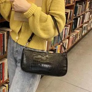쇼퍼백 크로커다일 패턴 숄더백 핸드백 미니 베이직 유광