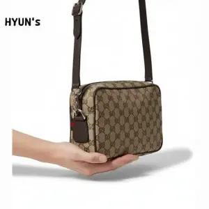 GUCCI 25FW GG 캔버스 스몰 크로스백 834802 FAEPS 9752)