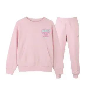 [뉴발란스]M 뉴발란스키즈트레이닝세트 HQK NK9YGB106U-25 EXCLUSIVE_포켓 포인트 일러스트 스웨트셋업