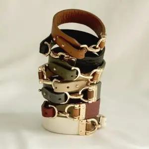 쥬얼리 코멜리 가죽 팔찌