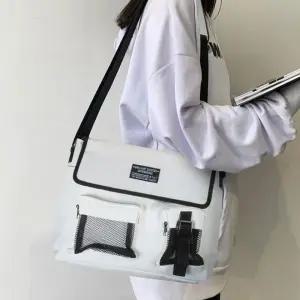 메쉬 포켓 캐주얼 메신저 백 AN-6073