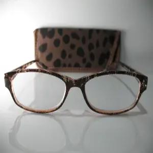 포스터 그랜트 손드라 여성 브라운 스네이크스킨 패션 리딩 안경 + 케이스 2.00 무료 하드 극세사 천