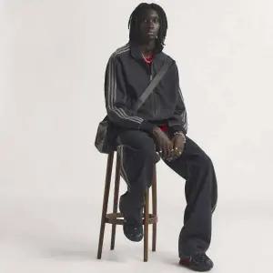 [아디다스오리지널스](신세계 사우스시티)[남여공용] 아디컬러 데님 파이어버드 트랙 탑 (KD1516) 아디...