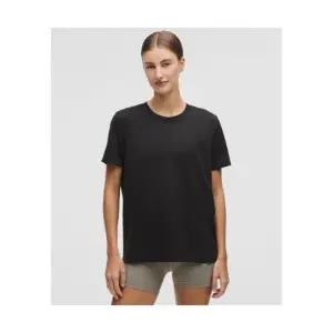 룰루레몬 LULULEMON 스위프틀리 릴랙스드 숏슬리브 셔츠 *업데이트 핏 BLK LW3JE8S-4780 362759