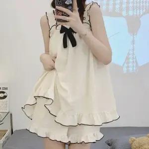 비욘드라이프 유레이스 프릴 잠옷 상하세트 DS-5039