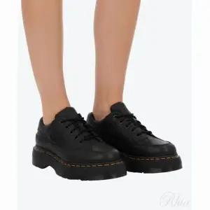 [닥터마틴] 버즈 5i 블랙 로퍼 153577001