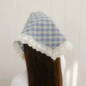 [신상오픈런]여성 체크 머리띠 꽃 펀칭 레이스 조합 두건 (33650368)