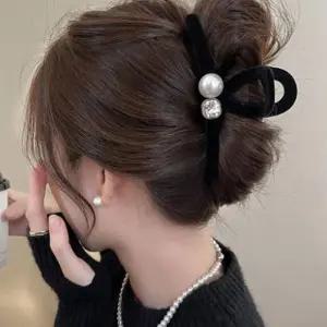 [신상오픈런]큐빅집게핀 진주 구슬 올림머리 벨벳 왕머리핀 (30317407)