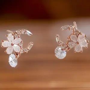 [신상오픈런]여성용 큐빅 진주 스타일 블링 드롭 귀걸이 (33138648)