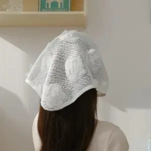 [신상오픈런]여성용 레이스 장미 여름 두건 삼각 모자 (33650399)