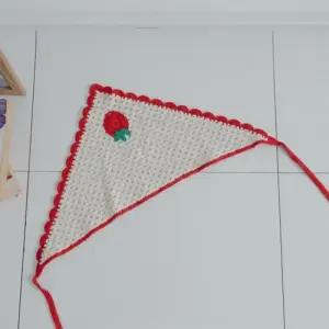 [신상오픈런]여성용 사랑스러운 딸기색 니트 삼각 두건 물결 패턴 (33650065)