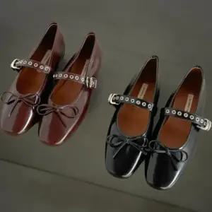 [신상오픈런]여성 메리제인 리본 장식 둥근코 플랫 슈즈 (33434871)