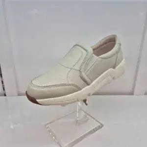 [ELCANTO]엘칸토 HC11 양가죽 여성화 초경량 세미케주얼 슬립온 N0T2U61Q339 (S46766057)