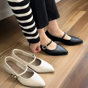 [신상오픈런]여성 사각버클 메리제인 로우힐 펌프스 슈즈 (32967129)