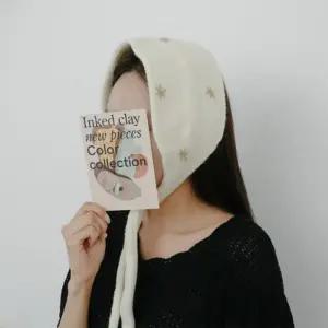 [신상오픈런]여성 눈꽃 자수 니트 두건 겨울 가을 매듭 끈 (41564004)